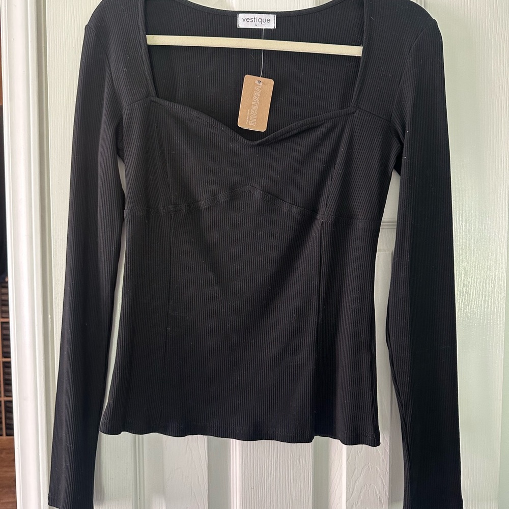 Vestique Women's Black Long Sleeve Top